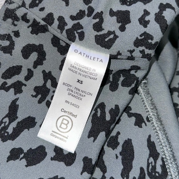 Athleta Leopard Print Elation Ultra High Rise Tight Buttery Soft Supportive XS - Picture 9 of 10